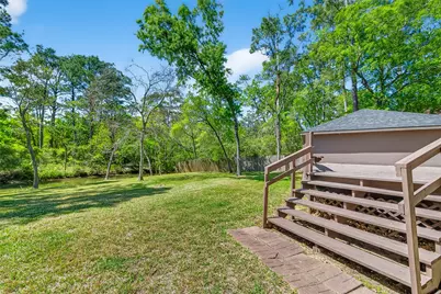 1015 Oak Leaf Street, La Porte, TX 77571 - Photo 7