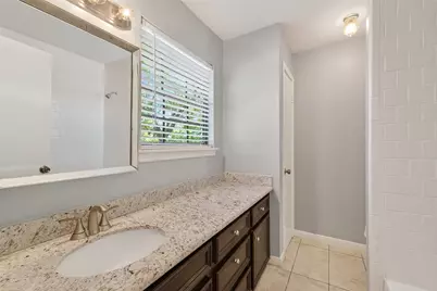 1015 Oak Leaf Street, La Porte, TX 77571 - Photo 37