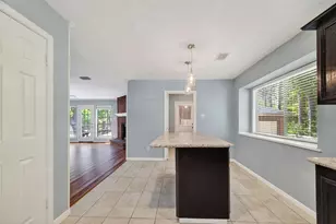 1015 Oak Leaf St, La Porte, TX 77571 - Photo 23