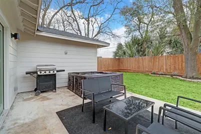4009 Woodshire Street, Houston, TX 77025 - Photo 17