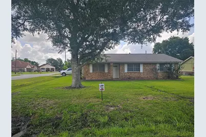 120 Ronald Avenue, Bay City, TX 77414 - Photo 1