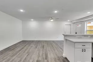 6742 Madrid St, Houston, TX 77021 - Photo 11