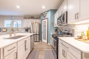 452 Lampasas Trl, Dayton, TX 77535 - Photo 9