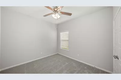 5015 Lady Morgan Drive, Houston, TX 77048 - Photo 7