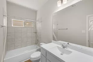 5015 Lady Morgan Dr, Houston, TX 77048 - Photo 9
