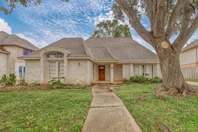 934 Goldfinch Avenue, Sugar Land, TX 77478 - Photo 1