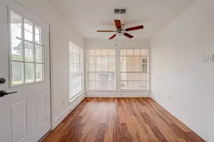 934 Goldfinch Ave, Sugar Land, TX 77478 - Photo 25