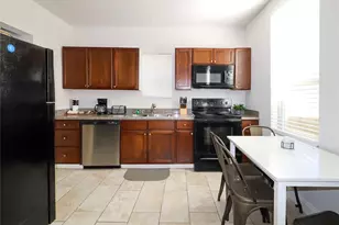 1314 27th St, Galveston, TX 77550 - Photo 3