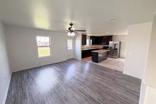10335 Dawson Hill Lane, Houston, TX 77044 - Photo 3