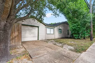 5418 Grand Lake St, Houston, TX 77081 - Photo 5
