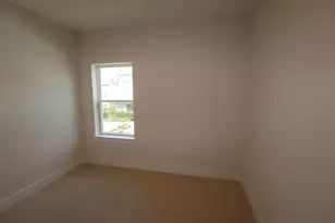 16018 Hayes Pk Dr, Houston, TX 77079 - Photo 11