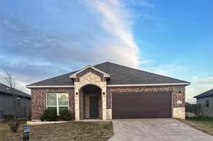 1125 Lakeway Crossing Dr, Temple, TX 76502 - Photo 1