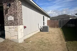 1125 Lakeway Crossing Dr, Temple, TX 76502 - Photo 3