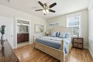 26451 Cat Tail Dr, Galveston, TX 77554 - Photo 17