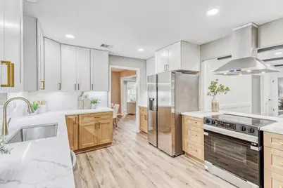 402 Bauxhall Court, Katy, TX 77450 - Photo 9