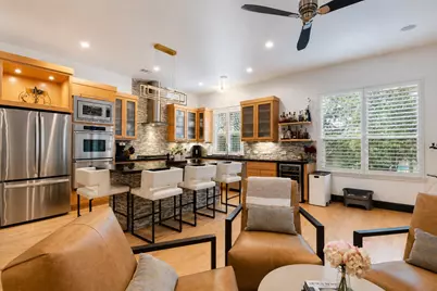 16 Elderwood Drive, Houston, TX 77058 - Photo 9