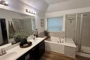 9810 Shimmering Lakes Dr, Rosharon, TX 77583 - Photo 17