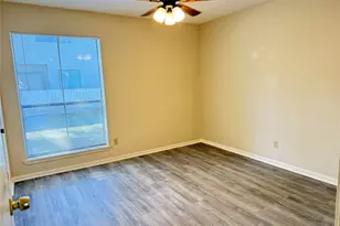 17401 Red Oak Dr, Houston, TX 77090 - Photo 13