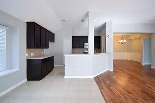 31 Rolling Ridge Ct, Conroe, TX 77385 - Photo 5