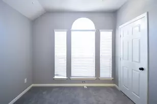 31 Rolling Ridge Ct, Conroe, TX 77385 - Photo 19