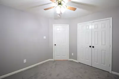 31 Rolling Ridge Court, Conroe, TX 77385 - Photo 17