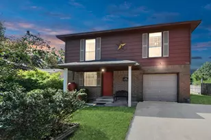 5102 Pepper Mill St, Baytown, TX 77521 - Photo 1