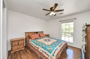 5102 Pepper Mill St, Baytown, TX 77521 - Photo 43