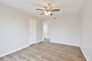 47 April Point Dr N, Conroe, TX 77356 - Photo 29