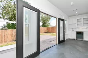 12807 Southspring Dr, Houston, TX 77047 - Photo 9