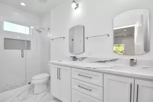 12807 Southspring Dr, Houston, TX 77047 - Photo 13