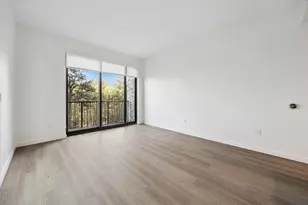 1 Riva Row, The Woodlands, TX 77380 - Photo 5