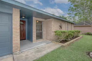 503 Brendon Park Ln, Friendswood, TX 77546 - Photo 5