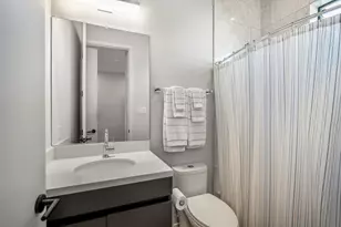 405 Detering St, Houston, TX 77007 - Photo 37