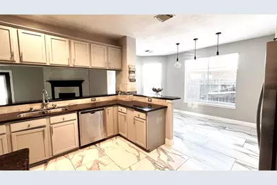 14802 Belterraza Drive, Houston, TX 77083 - Photo 5