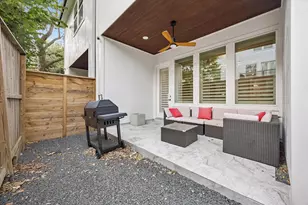 6125 Hamman St, Houston, TX 77007 - Photo 9