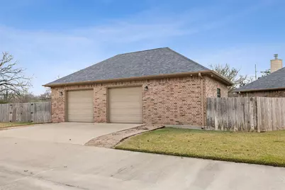 2739 Colony Village Drive, Bryan, TX 77808 - Photo 5