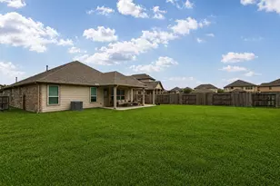 3318 Regal Park Ln, Pearland, TX 77584 - Photo 21