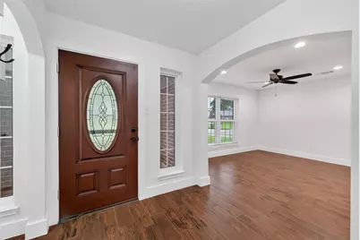 2018 Village Court Lane, Rosenberg, TX 77471 - Photo 7