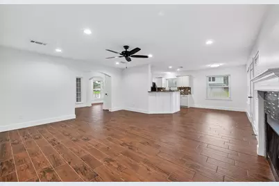 2018 Village Court Lane, Rosenberg, TX 77471 - Photo 19