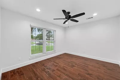 2018 Village Court Lane, Rosenberg, TX 77471 - Photo 9