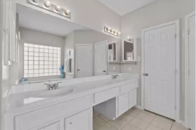 3005 Autumn Park Court, Friendswood, TX 77546 - Photo 17