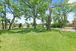 515 Lloyd Ln, Baytown, TX 77521 - Photo 27