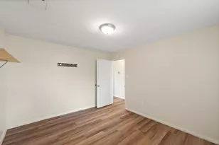 515 Lloyd Ln, Baytown, TX 77521 - Photo 15