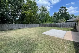 9422 Chartermoss Cir, Houston, TX 77070 - Photo 11