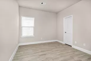 496 Golden St, Willis, TX 77378 - Photo 17