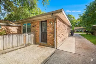 6002 McKnight St, Houston, TX 77035 - Photo 13