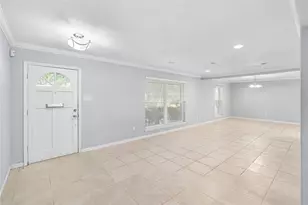 6002 McKnight St, Houston, TX 77035 - Photo 5
