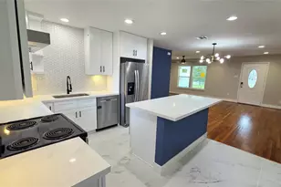 4018 Woodfox St, Houston, TX 77025 - Photo 7