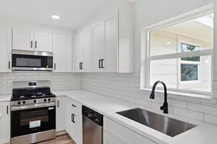 910 Evonne St, Houston, TX 77017 - Photo 13