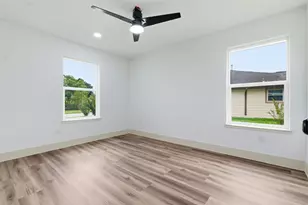 910 Evonne St, Houston, TX 77017 - Photo 21